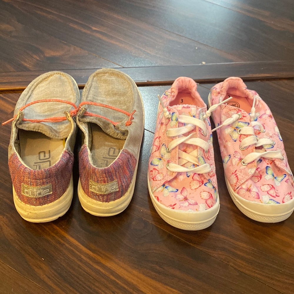 Girls hey dudes and Walmart shoes